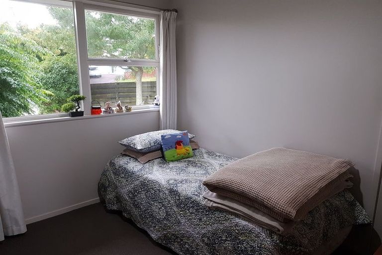 Photo of property in 27 Juniper Road, Sunnynook, Auckland, 0620