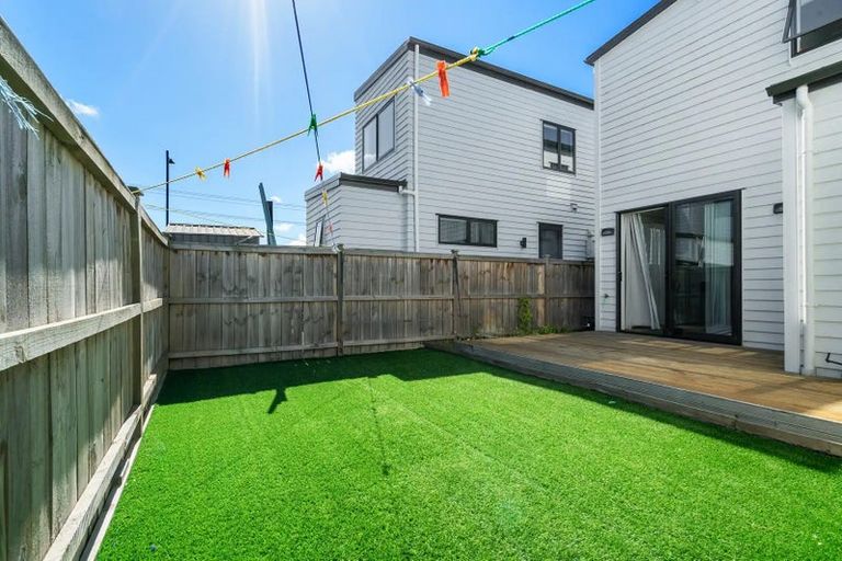 Photo of property in 3 Tumu Road, Papakura, 2110