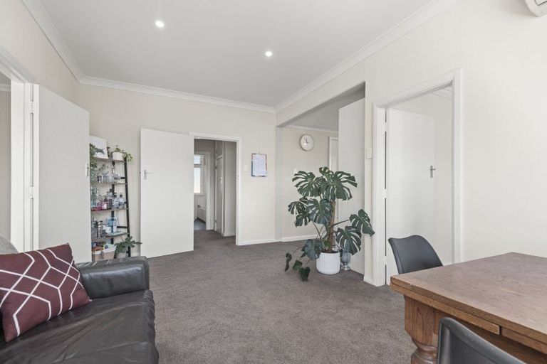 Photo of property in 8 Walton Street, Bulls, 4818