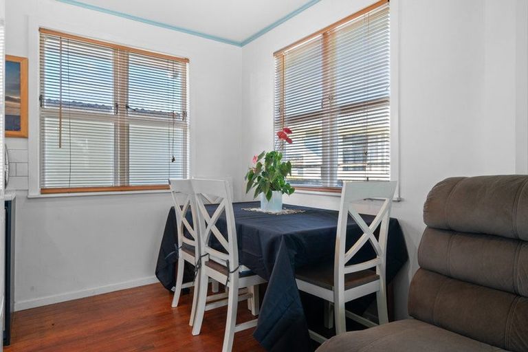 Photo of property in 1/24 Greenhaven Avenue, Opaheke, Papakura, 2113