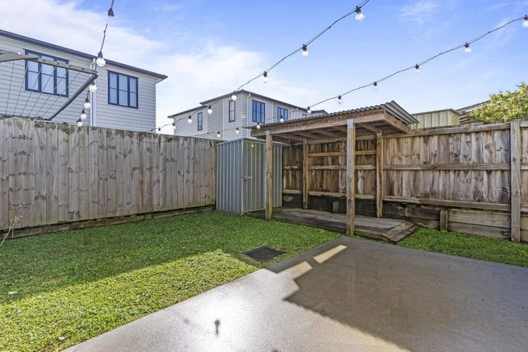Photo of property in 22 Bellbird Street, Papakura, 2110