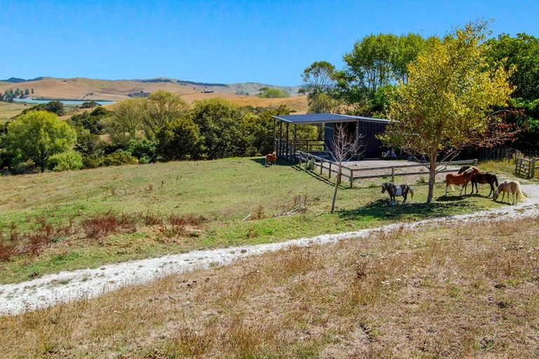 Photo of property in 1470 Oneriri Road, Kaiwaka, 0573