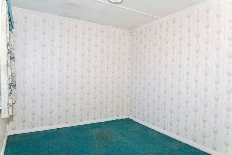 Photo of property in 42 Barraud Street, Dannevirke, 4930