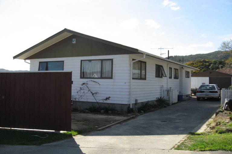 Photo of property in 23 Antrim Crescent, Wainuiomata, Lower Hutt, 5014
