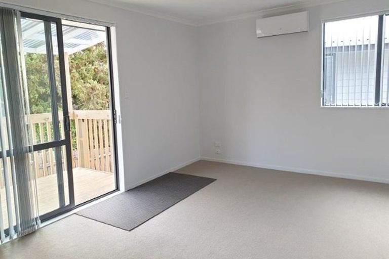 Photo of property in 45 Brian Crescent, Stanmore Bay, Whangaparaoa, 0932