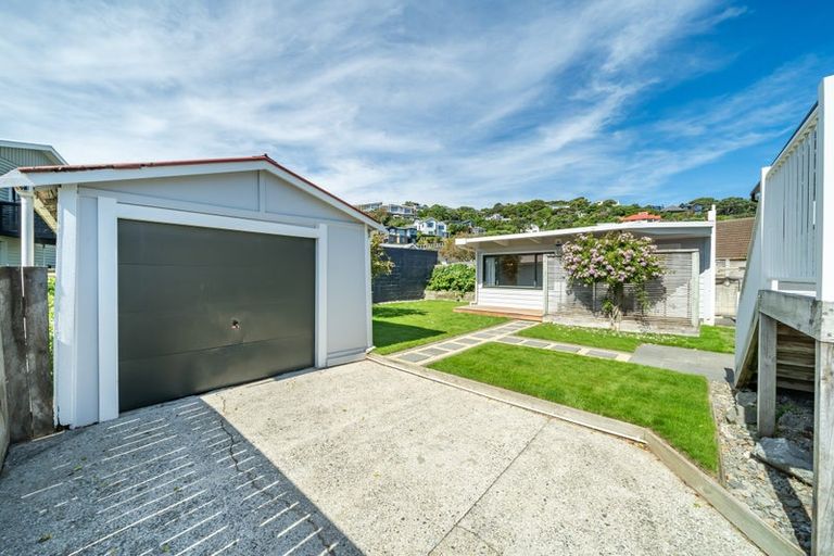 Photo of property in 47 Moana Road, Plimmerton, Porirua, 5026