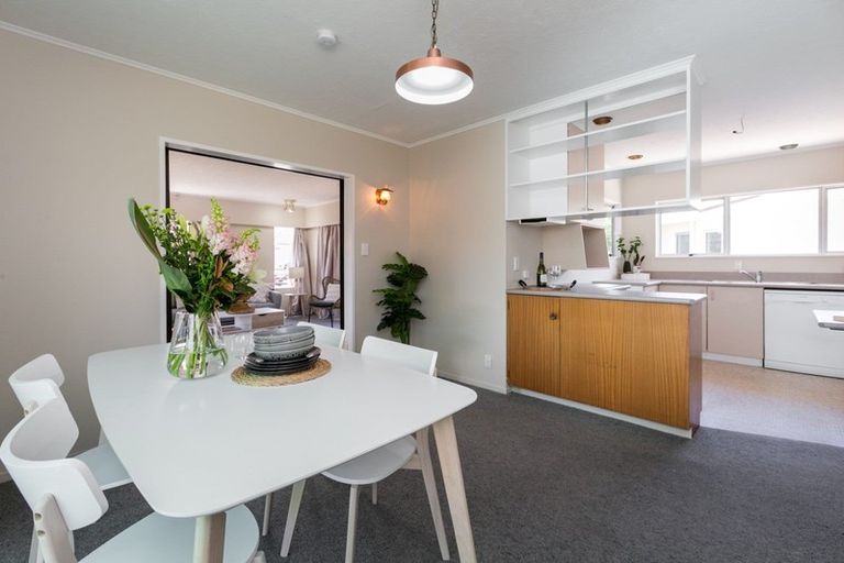 Photo of property in 7a Weathers Place, Taradale, Napier, 4112