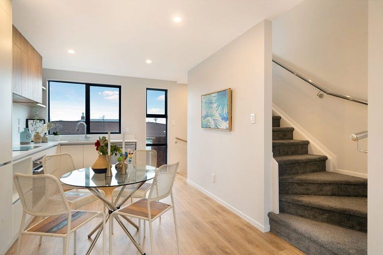 Photo of property in 3/30 Woodford Avenue, Henderson, Auckland, 0610