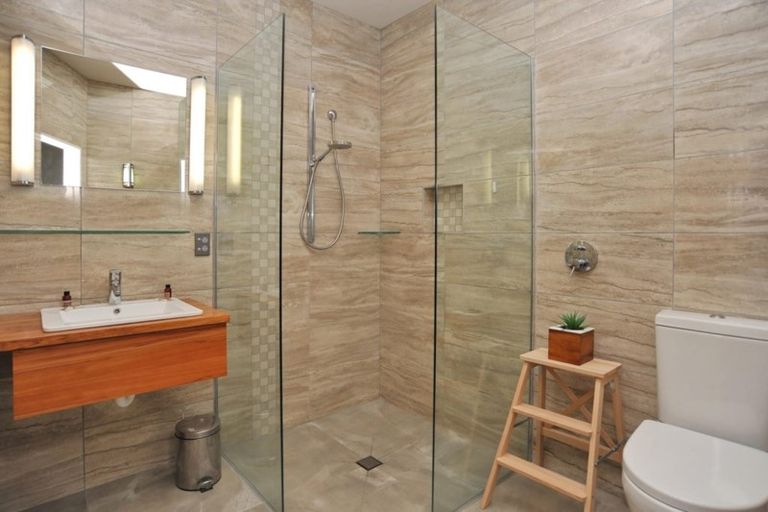 Photo of property in 11 Plynlimon Road, Fendalton, Christchurch, 8052