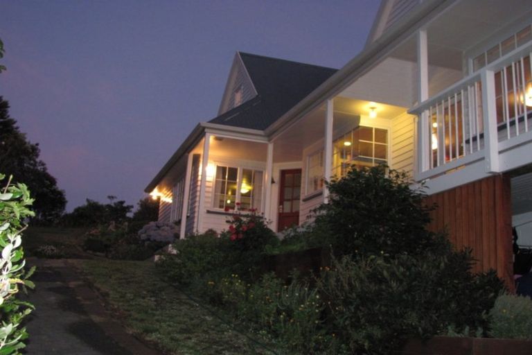 Photo of property in 11 Margan Place, Red Hill, Papakura, 2110