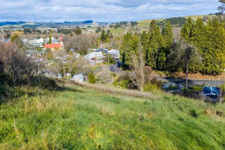 Photo of property in 7 Windsor Road, Waipawa, 4210