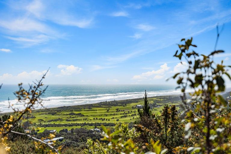 Photo of property in 175 Oaia Road, Muriwai, Waimauku, 0881