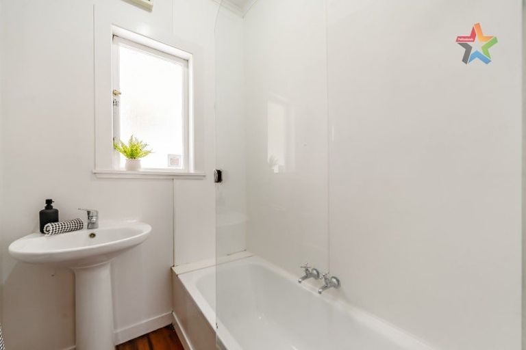 Photo of property in 49 Ribble Street, Island Bay, Wellington, 6023