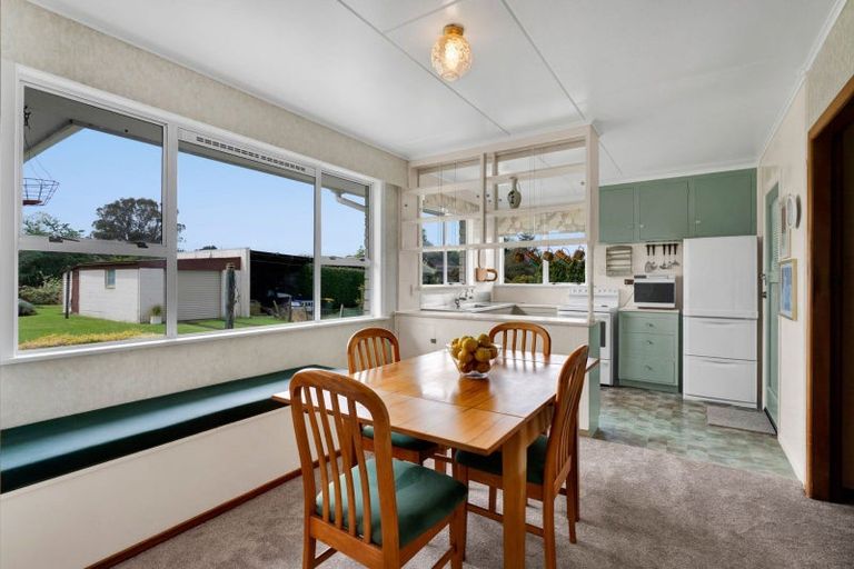 Photo of property in 6 Graham Street, Eltham, 4322