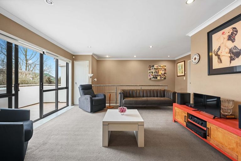 Photo of property in 12b Edgecumbe Street, Whitiora, Hamilton, 3200