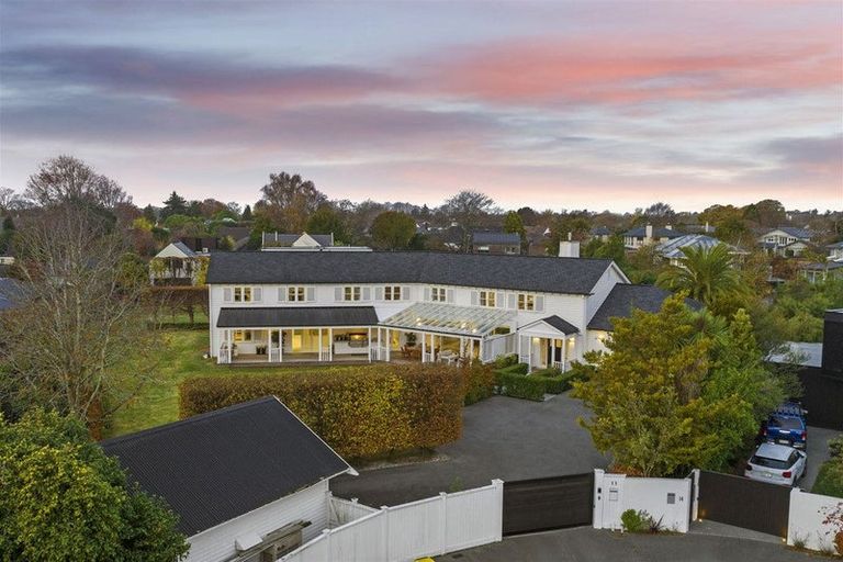 Photo of property in 11 Pentlow Place, Fendalton, Christchurch, 8052