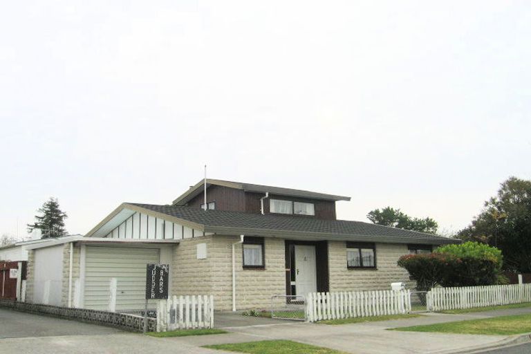 Photo of property in 23 Moeller Street, Taradale, Napier, 4112