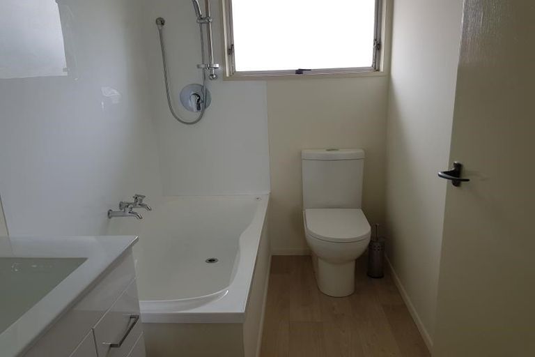 Photo of property in 2/72 Fairfield Avenue, Addington, Christchurch, 8024