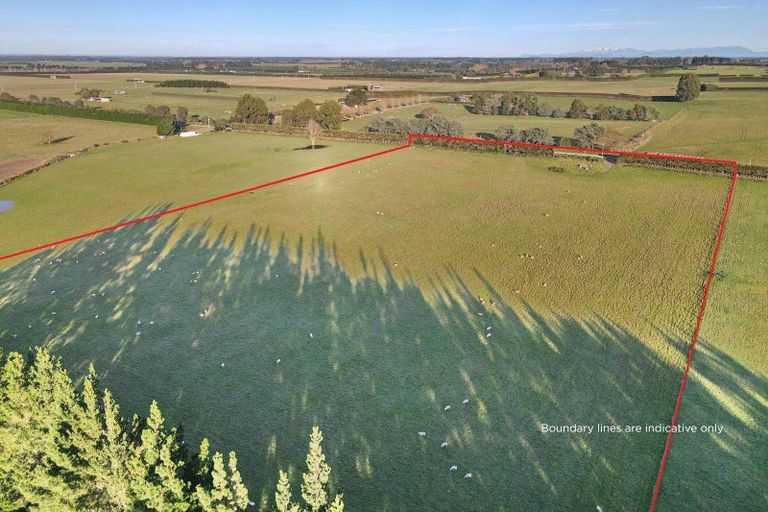 Photo of property in 186 Mcintoshs Road, Fernside, Rangiora, 7471