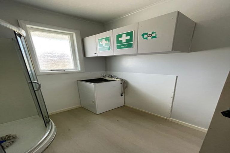 Photo of property in 86 Nikau Street, New Lynn, Auckland, 0600