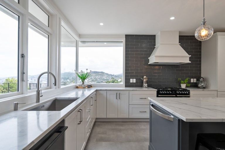 Photo of property in 93 Jubilee Road, Khandallah, Wellington, 6035