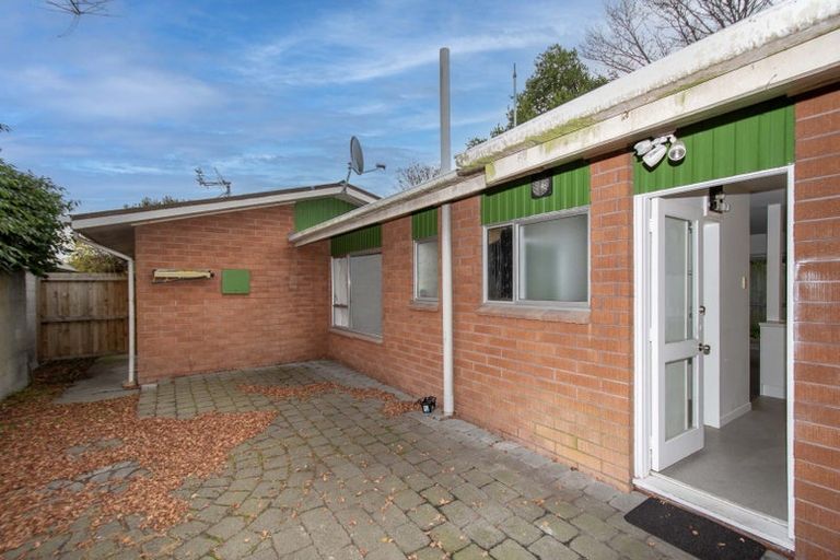 Photo of property in 2/13 Naseby Street, Merivale, Christchurch, 8014