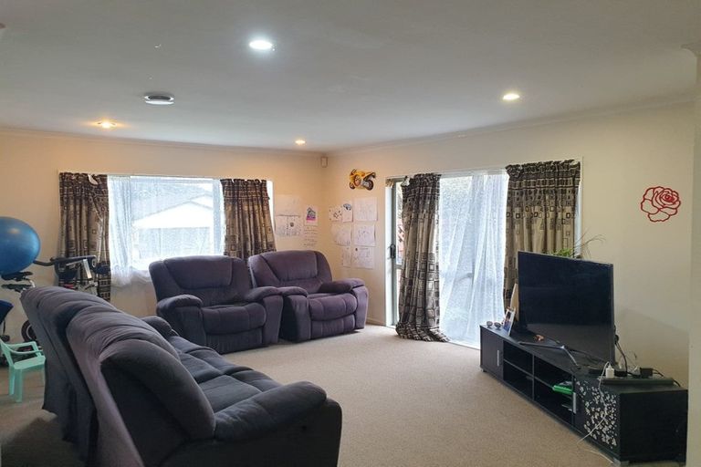 Photo of property in 3 Parkridge Way, Henderson, Auckland, 0612