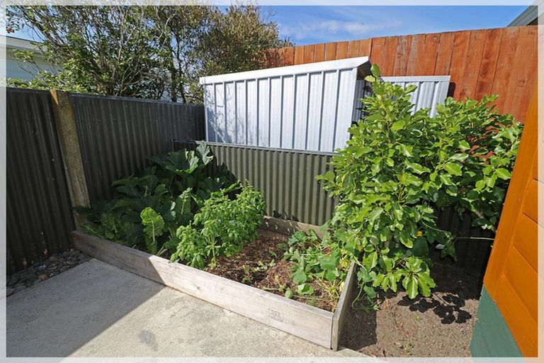 Photo of property in 13 Te Awa Street, Foxton Beach, Foxton, 4815