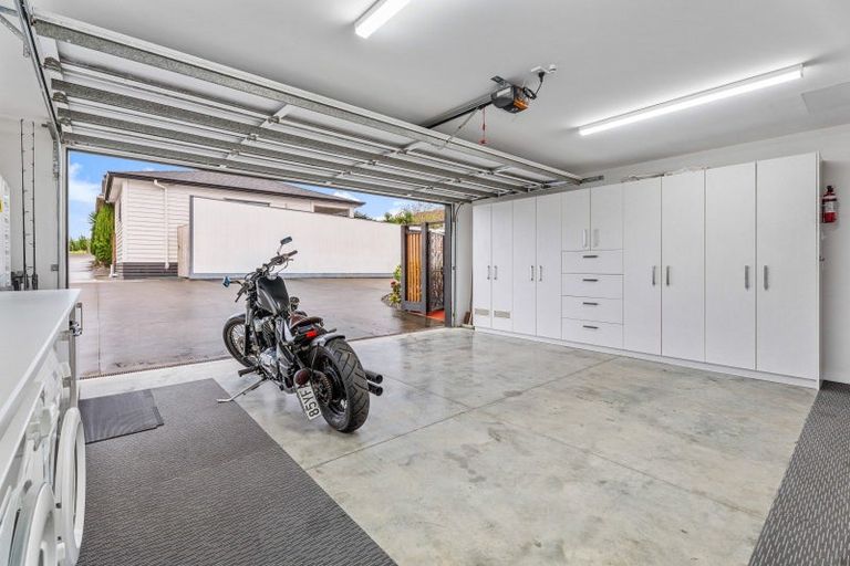 Photo of property in 187a Wallace Road, Mangere Bridge, Auckland, 2022