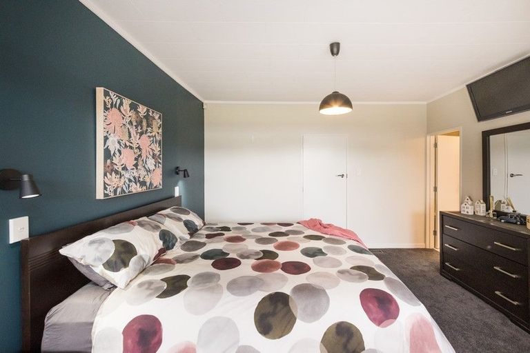 Photo of property in 14 Kensington Mews, Hokowhitu, Palmerston North, 4410