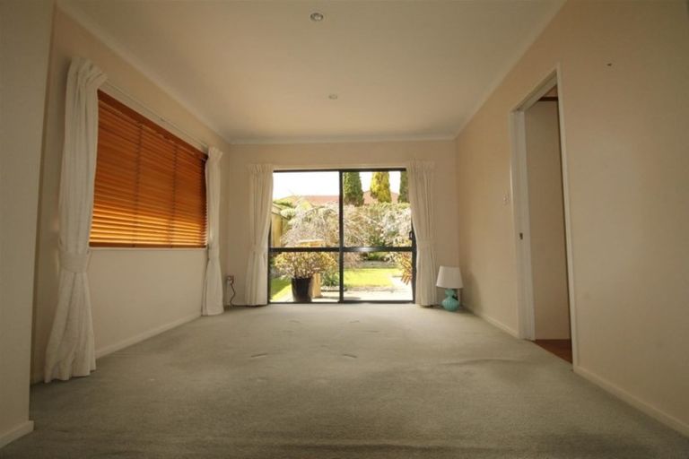 Photo of property in 9 Limerick Place, Dannemora, Auckland, 2016