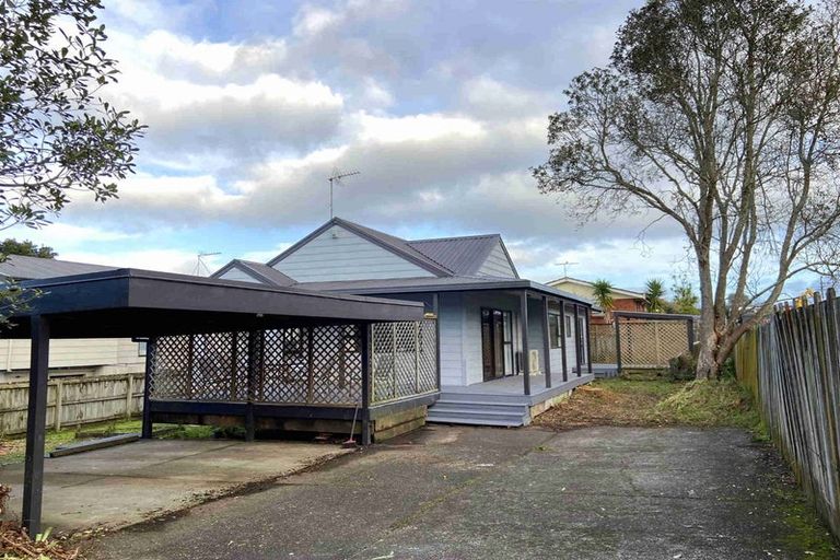 Photo of property in 2/19 Tane Street, New Lynn, Auckland, 0600