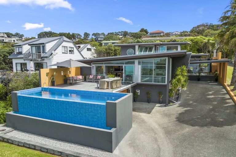 Photo of property in 36a Glenelg Road, Red Beach, 0932