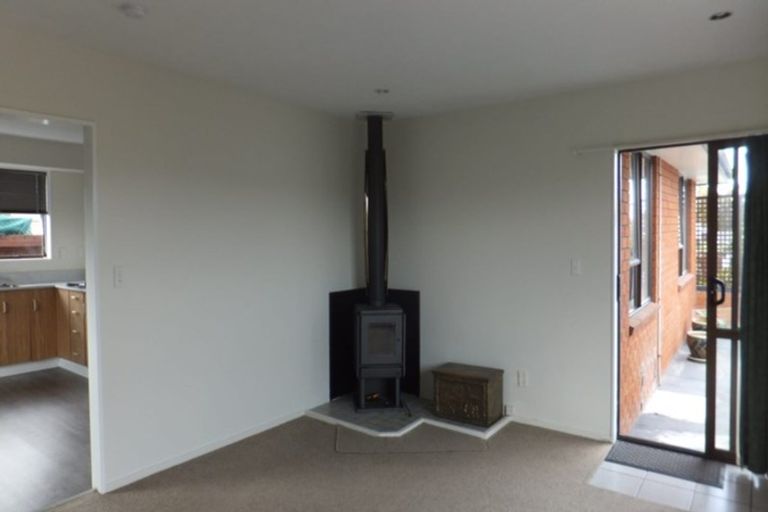 Photo of property in 33 Brixton Street, Islington, Christchurch, 8042