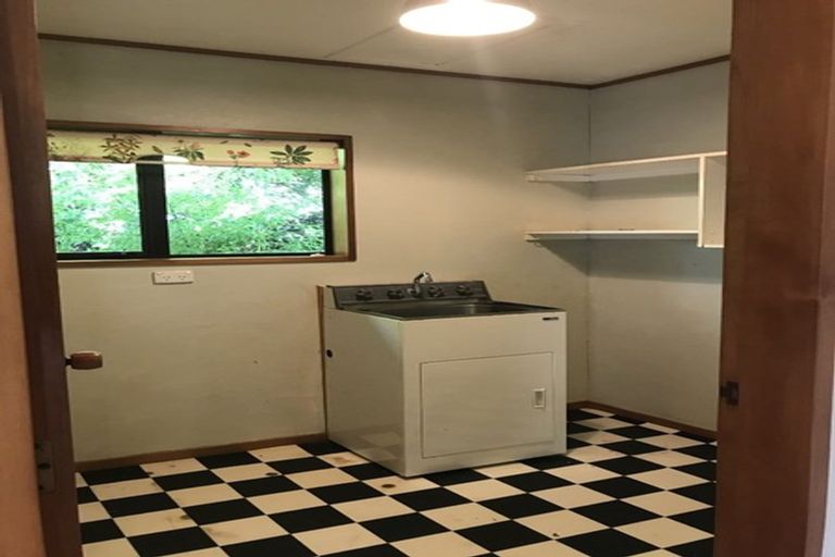 Photo of property in 16 Huia Street, Waikanae, 5036