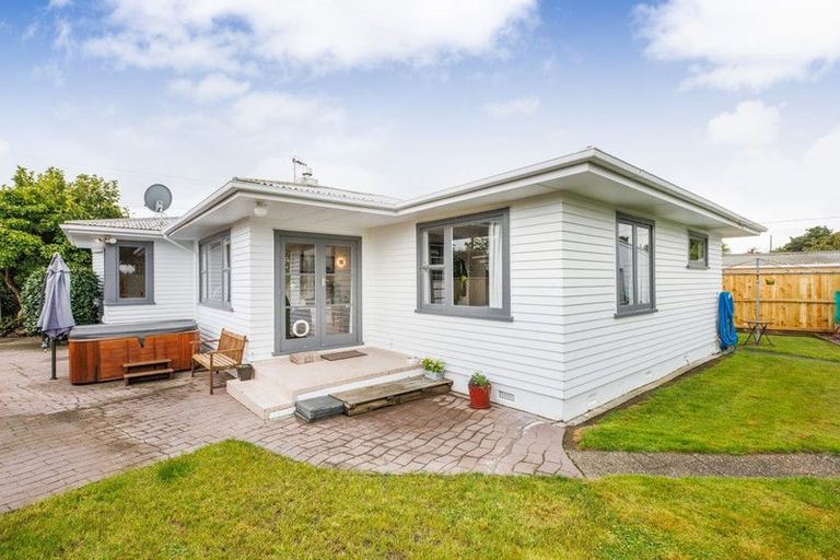 Photo of property in 18 Buick Crescent, Awapuni, Palmerston North, 4412