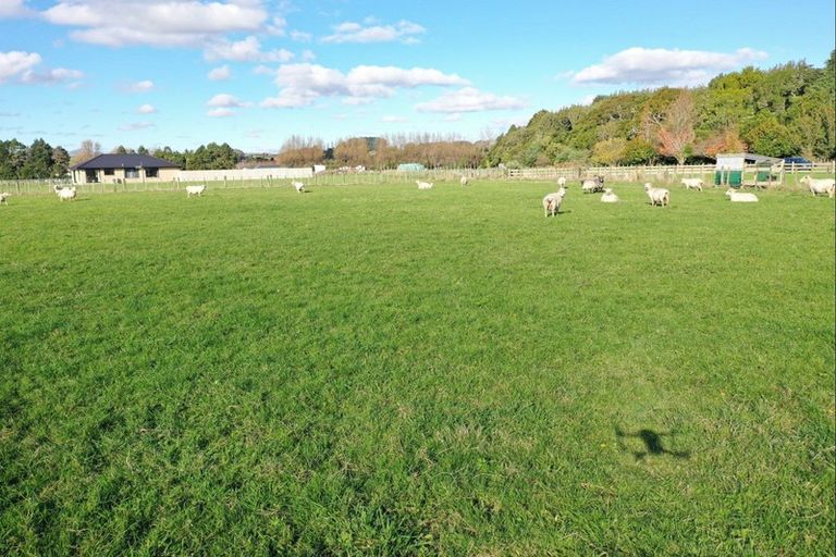 Photo of property in 1 Halls Road, Pahiatua, 4910