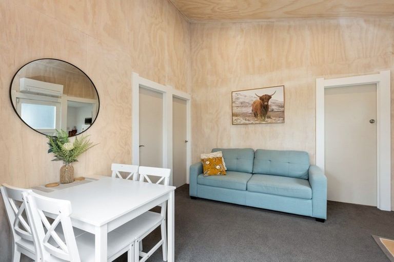 Photo of property in 206 Napier Road, Havelock North, Hastings, 4180