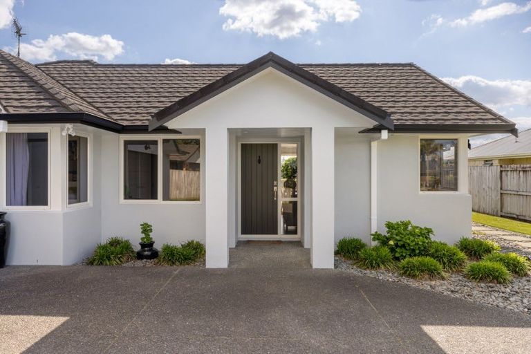 Photo of property in 60 Alva Glen Place, Pyes Pa, Tauranga, 3112
