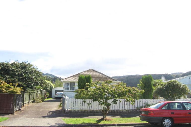 Photo of property in 16 Mary Crescent, Elderslea, Upper Hutt, 5018