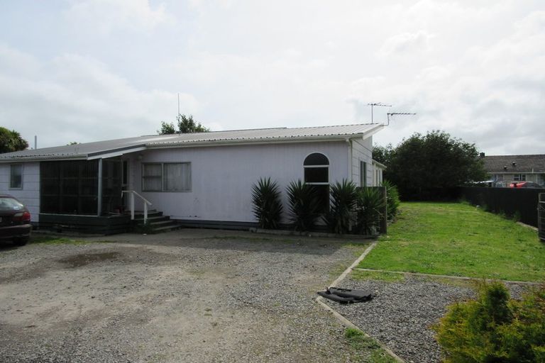 Photo of property in 23 Dixon Avenue, Hawera, 4610