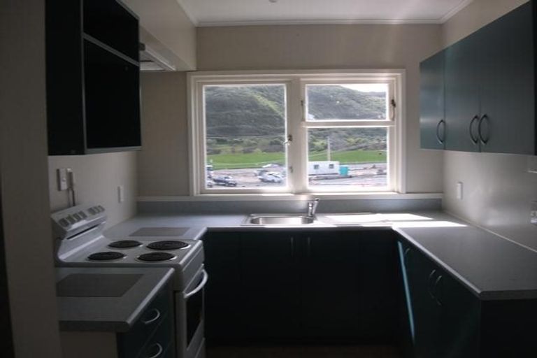 Photo of property in 95 Farmer Crescent, Taita, Lower Hutt, 5011