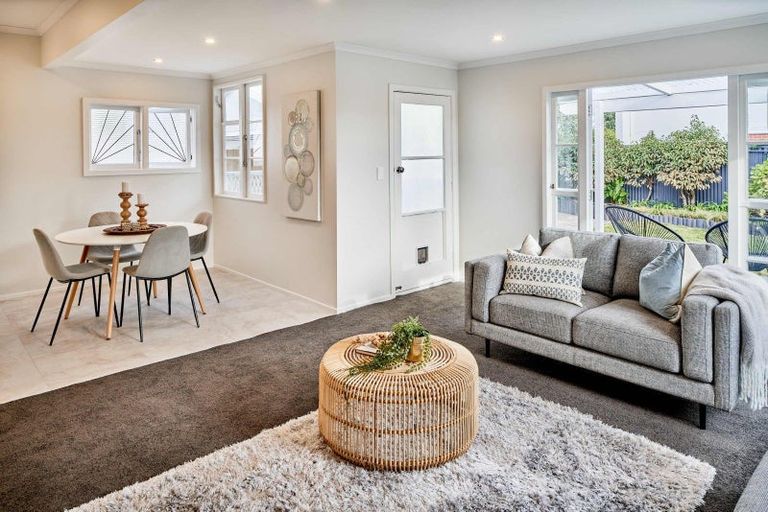 Photo of property in 8 Huia Street, Petone, Lower Hutt, 5012