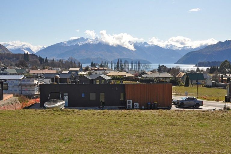 Photo of property in Meadowstone Alpha Series, 22 Sapphire Spring Rise, Wanaka, 9305
