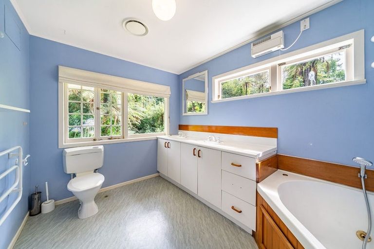 Photo of property in 23 Crest Road, Akatarawa, Upper Hutt, 5372