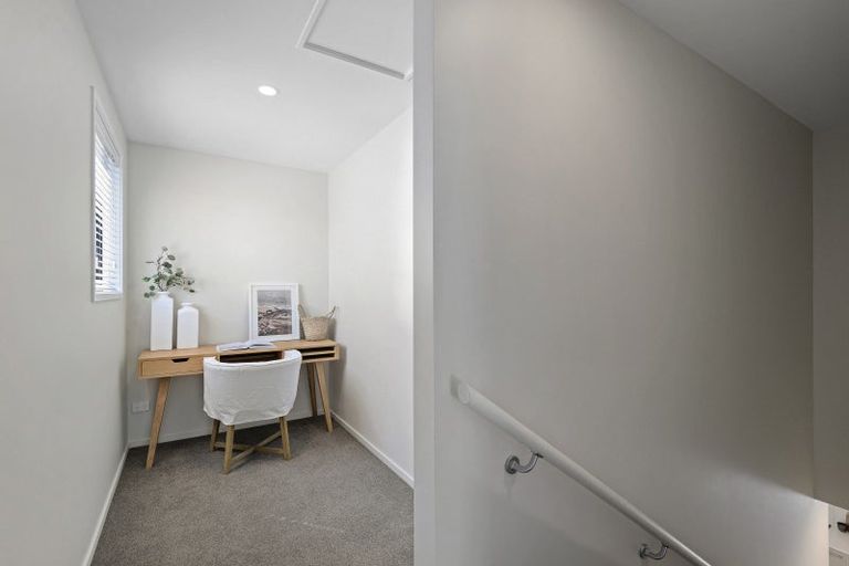 Photo of property in 2/21 Hills Road, Edgeware, Christchurch, 8013