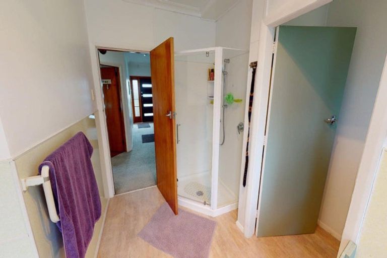 Photo of property in 162 Weraroa Road, Levin, 5510