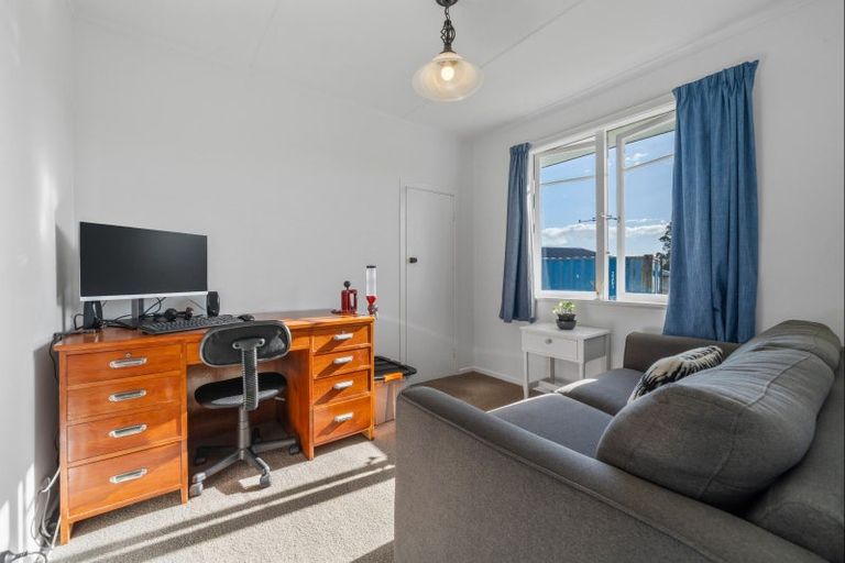 Photo of property in 1057 Junction Road, Egmont Village, New Plymouth, 4372