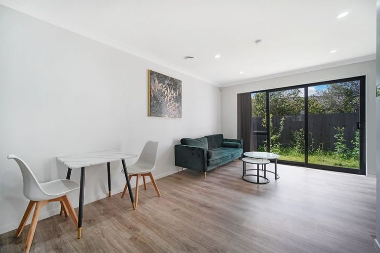 Photo of property in 18a Jupiter Street, Rosehill, Papakura, 2113