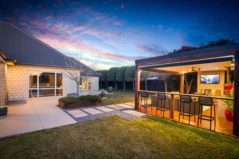 Photo of property in 33 Oak Tree Lane, Rolleston, 7614